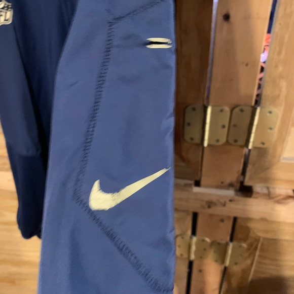 New England Patriots logo pull over warm - Picture 6 of 13